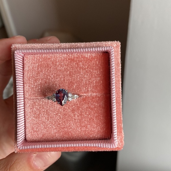 ALEXANDRITE RING - Picture 3 of 3